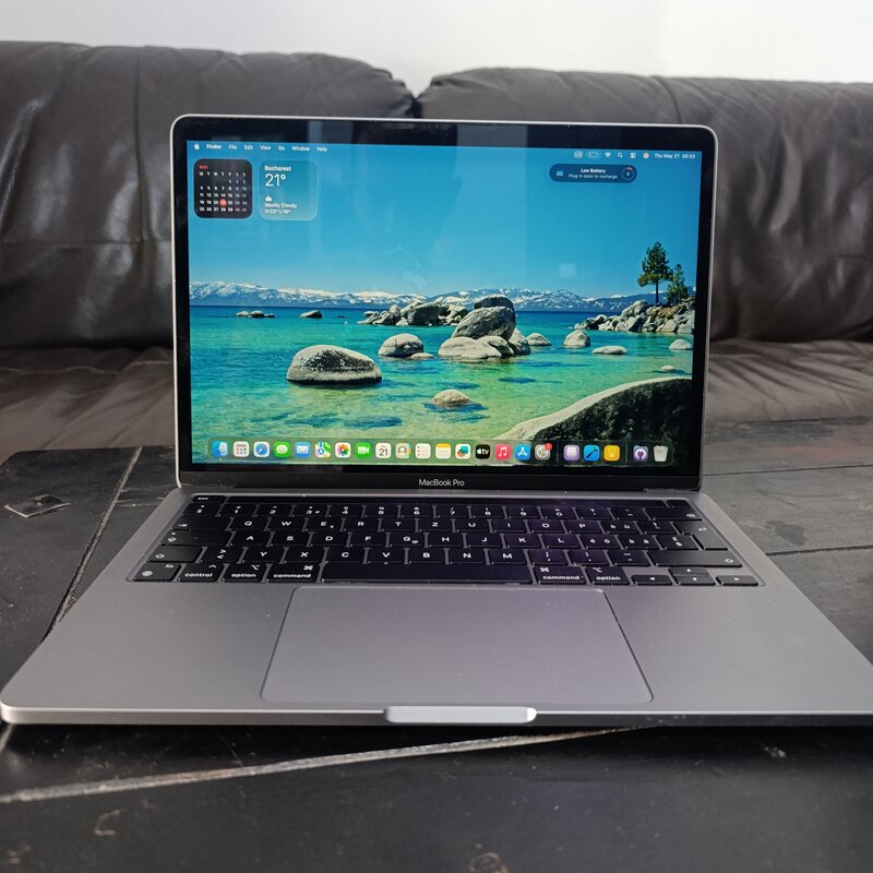 Macbook Pro 2020, 100% Baterie